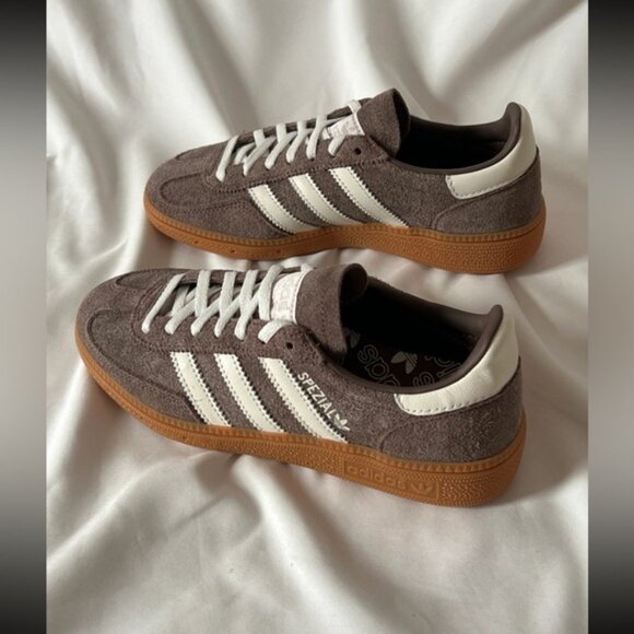 NWT Women's Adidas Handball Spezial Shoes Brown White - Picture 2 of 9